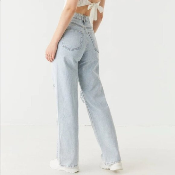 Refuge Denim wide leg high rise distressed  light wash Jeans NWT size 3 - Picture 3 of 16